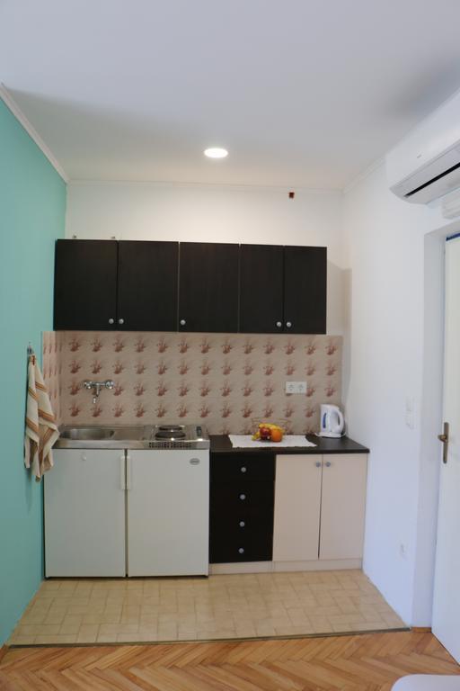 Apartments Milatic Jelsa  Exterior foto